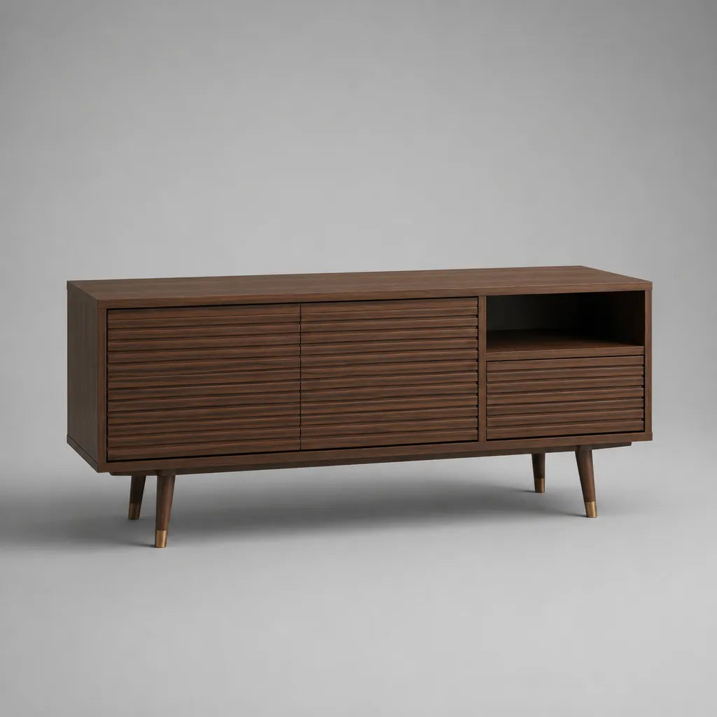 Meuble TV rectangulaire en bois et métal, 3 portes et niche ouverte, noyer foncé et laiton, 150 × 40 × 70 cm